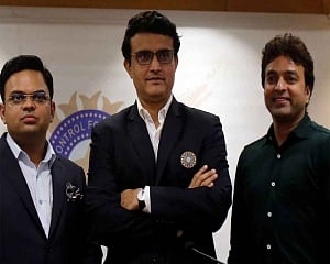 BCCI decides to dilute Lodha reform on tenure at AGM, to seek SC approval