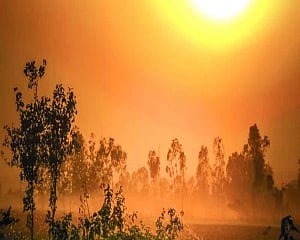 Besides polls, weather too turns up heat on voters