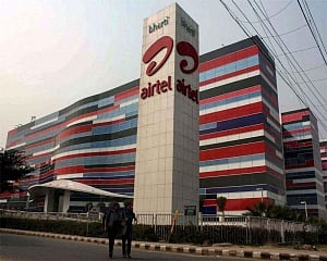 Bharti Airtel promoters, GIC to subscribe half of Rs 32K rights issue