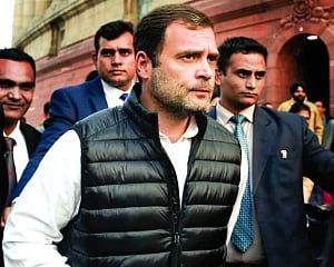BJD, Sena join Opp ranks on Rafale