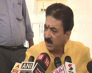 BJP asks Gujarat MLA who kicked woman to apologize