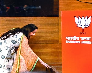 BJP pits Jaya Prada against Azam