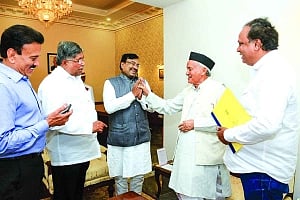 BJP-Sena Govt formation locked in Maha stalemate