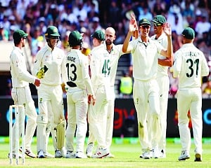 Blundell’s ton in vain as Aus clinch series