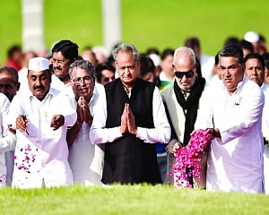 BSP spares Gehlot Govt, but trouble brews inside