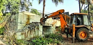 CBI raids Haryana ex-CM’s premises, Cong says vendetta