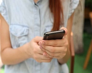 Cellphone breaks not good for your brain: Study