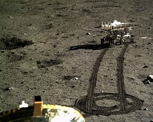 China's moon rover to measure lunar freezing night temperature