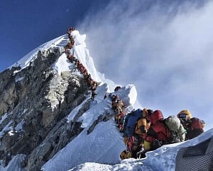 Colorado climber dies after reaching top of Mount Everest