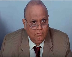 Comedian Dinyar Contractor dead at 79