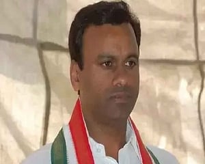 Cong MLA in T'gana Rajagopal Reddy hints at joining BJP