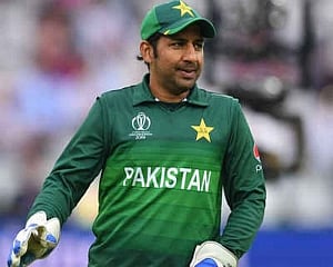 Criticise us but don't abuse: Sarfaraz after 'fat pig' comment