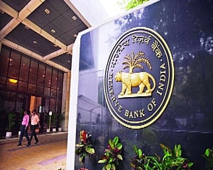 Data related to payments to be stored only in India: RBI
