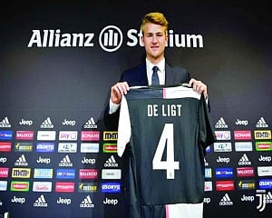 De Ligt aims for CL