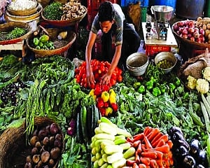 Deficient rain, floods hike vegetables’ price
