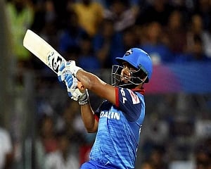 Delhi Capitals score 213/6 against Mumbai Indians