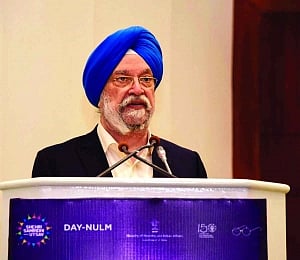 Delhi not serious to regularise colonies: Puri