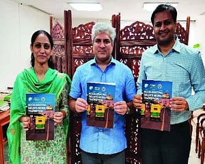 Delhi plans e-vehicles for last-mile connectivity