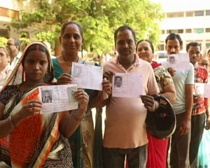 Delhi records 20.37 pc of voting in first four hours of polling