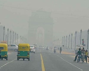 Delhi's air quality worsens again, turns 'severe'