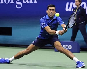 Djokovic bugged by shoulder in US Open win