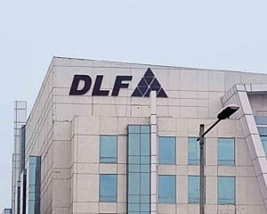 DLF transfers Noida mall to its subsidiary for 2,950 crore