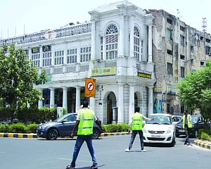 Eateries bear brunt of car-free CP on day 1