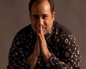 ED issues FEMA show cause notice to Pak singer in 2011 case