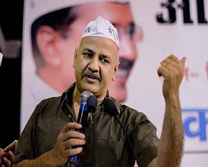 Educators need to do 'surgical strike' on hunger, violence, unemployment: Sisodia