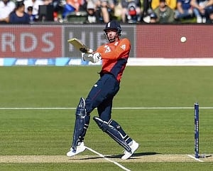 England claim first blood in New Zealand T20 series