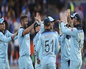 England outbat India to stay in hunt for World Cup semifinals