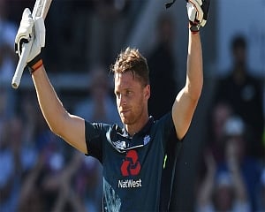 England's Buttler 'responding well' after World Cup hip injury