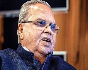 Everything is normal in Kashmir, people should not pay heed to rumours: Governor Malik