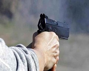 Firing on Shiv Sena functionary in Mumbai; assailant nabbed