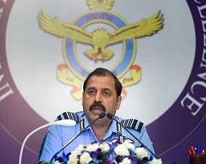 First batch of Rafale jets to come to India in May 2020: IAF Chief