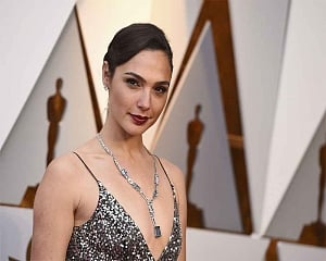 Gal Gadot back as Wonder Woman in new shiny avatar