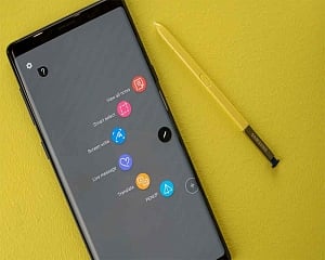 Galaxy Note 10 to skip physical buttons
