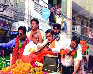 Gambhir raps AAP, says he has only one voter ID