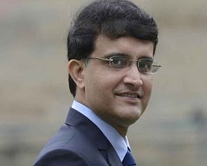 Ganguly bats for Dhoni; says he has ability to succeed