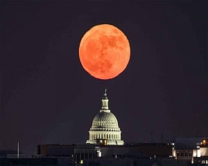 Get ready for total lunar eclipse, Supermoon on Sunday evening