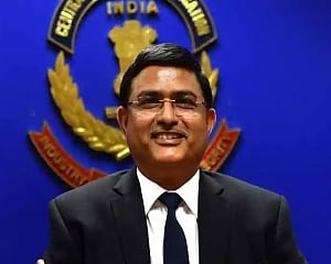 Govt curtails Rakesh Asthana's tenure in CBI with immediate effect