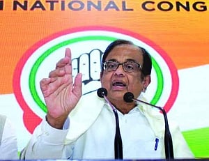 Govt mullish, clueless about economy, alleges PC