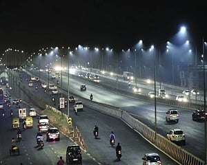 Govt plans Delhi-Meerut express bus as rapid rail project gets delayed