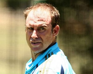 Hayden drops in at Oz nets, visitors rope in domestic wrist spinners in set-up