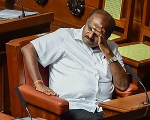 Kumaraswamy loses confidence vote in the Assembly