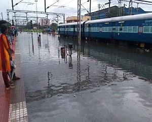 Heavy rain affects normal life in Ernakulam