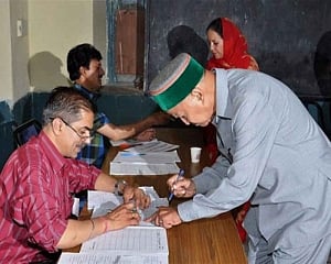 Himachal bypoll: Eight per cent polling in first hour