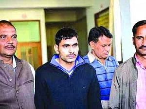 Honey-trapped jawan held for passing info to Pak ISI
