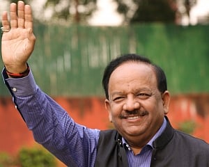 How can full statehood be given to Kejriwal with 'dubious' character: Vardhan