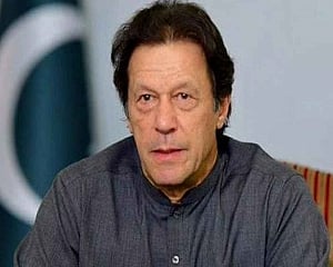 Imran Khan asks Pakistanis living abroad to help highlight Kashmir issue